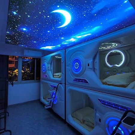 Gavà Air Hostel Capsules Airport מראה חיצוני תמונה
