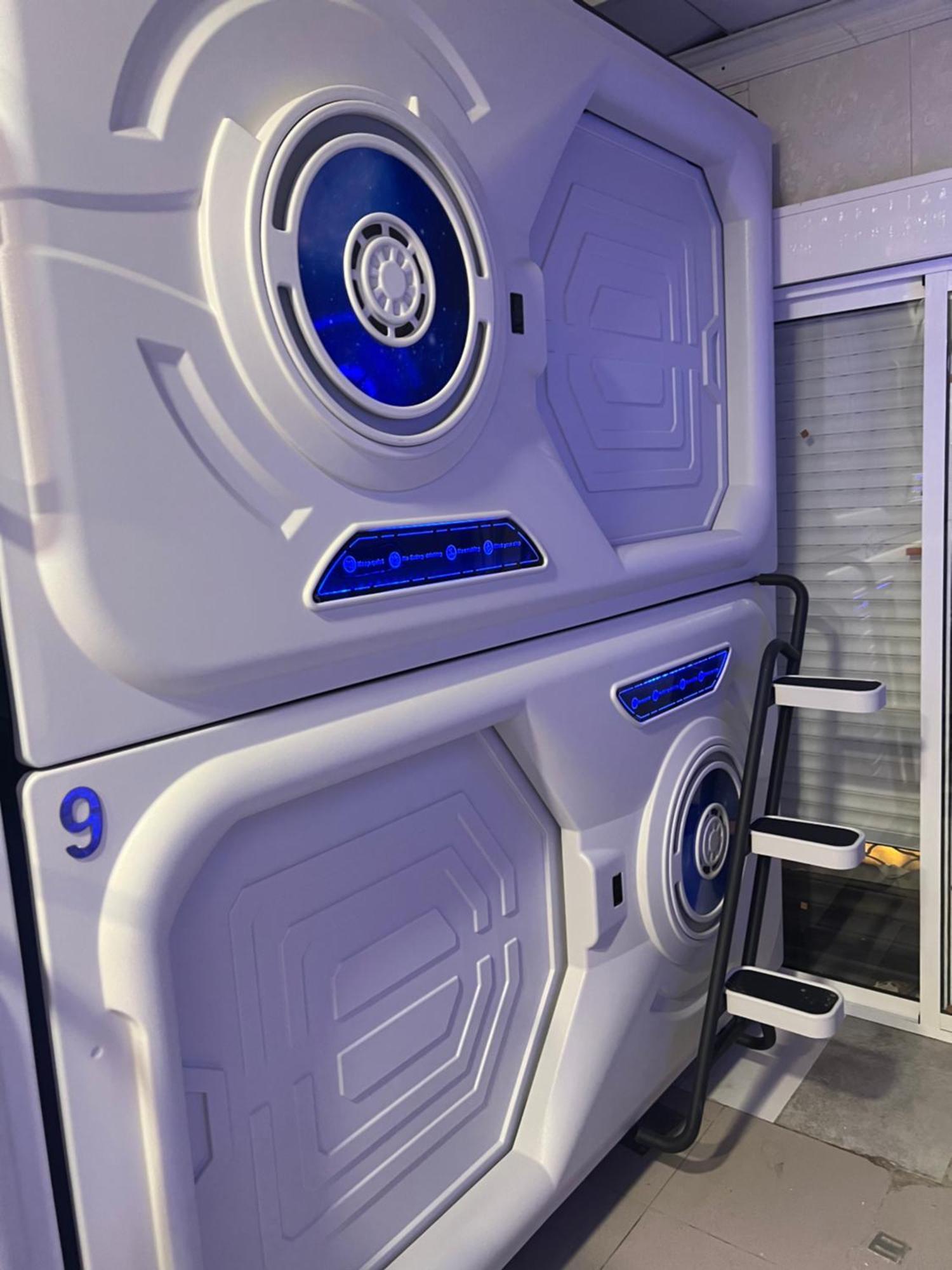 Gavà Air Hostel Capsules Airport מראה חיצוני תמונה